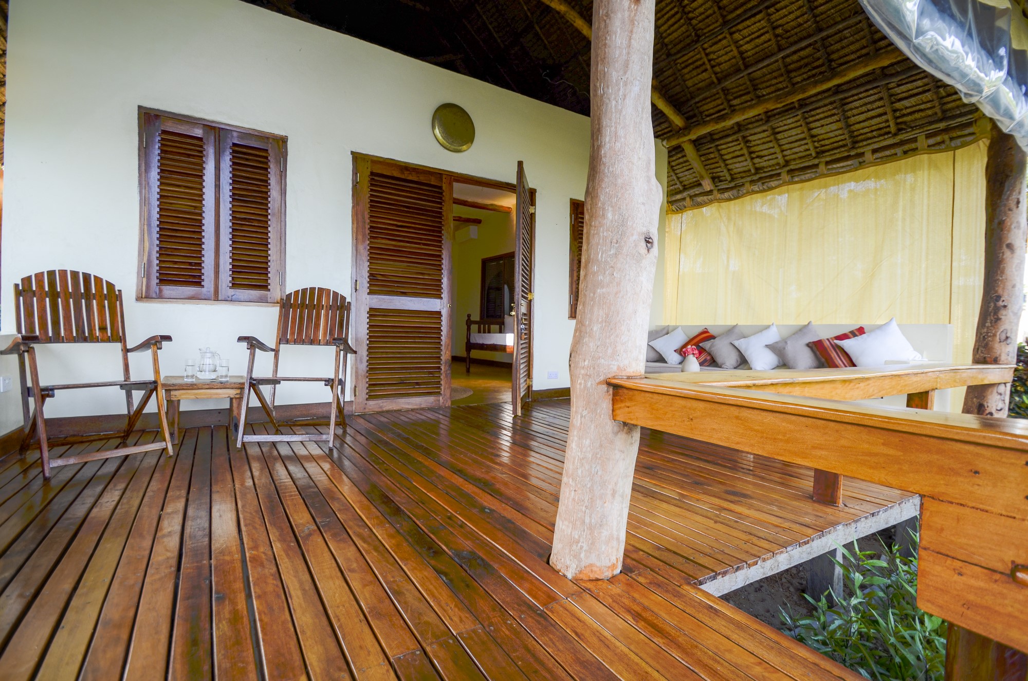 13_-room-1-veranda-b