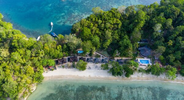 01_White_Sands_Beach_Resort