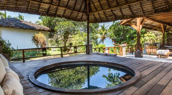 Corail-Noir-Hotel-Madagascar-Nosy-Be_jpg__