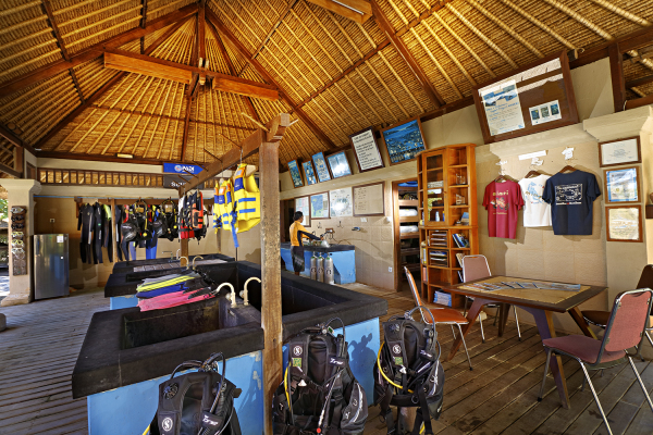 Dive-Center-Menjangan