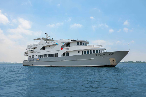 exterior-1-galaxy-diver-2-about