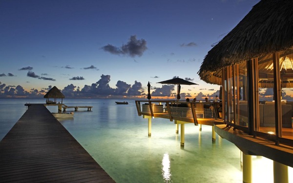 Hotel_Kia_Ora_Rangiroa_Special_Offers_1280x800