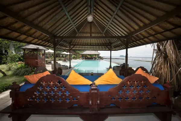 LBC-swimming-pool-2-optimized