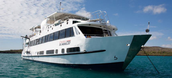 vessel-bow-humboldt-explorer-galapagos-explorer-ventures-liveaboard-divingw857h570crwidth857crheight570
