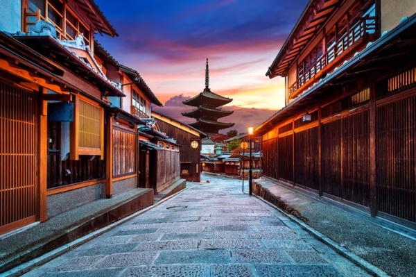 yasaka-pagoda-sannen-zaka-street-kyoto-japan_335224-12_jpg