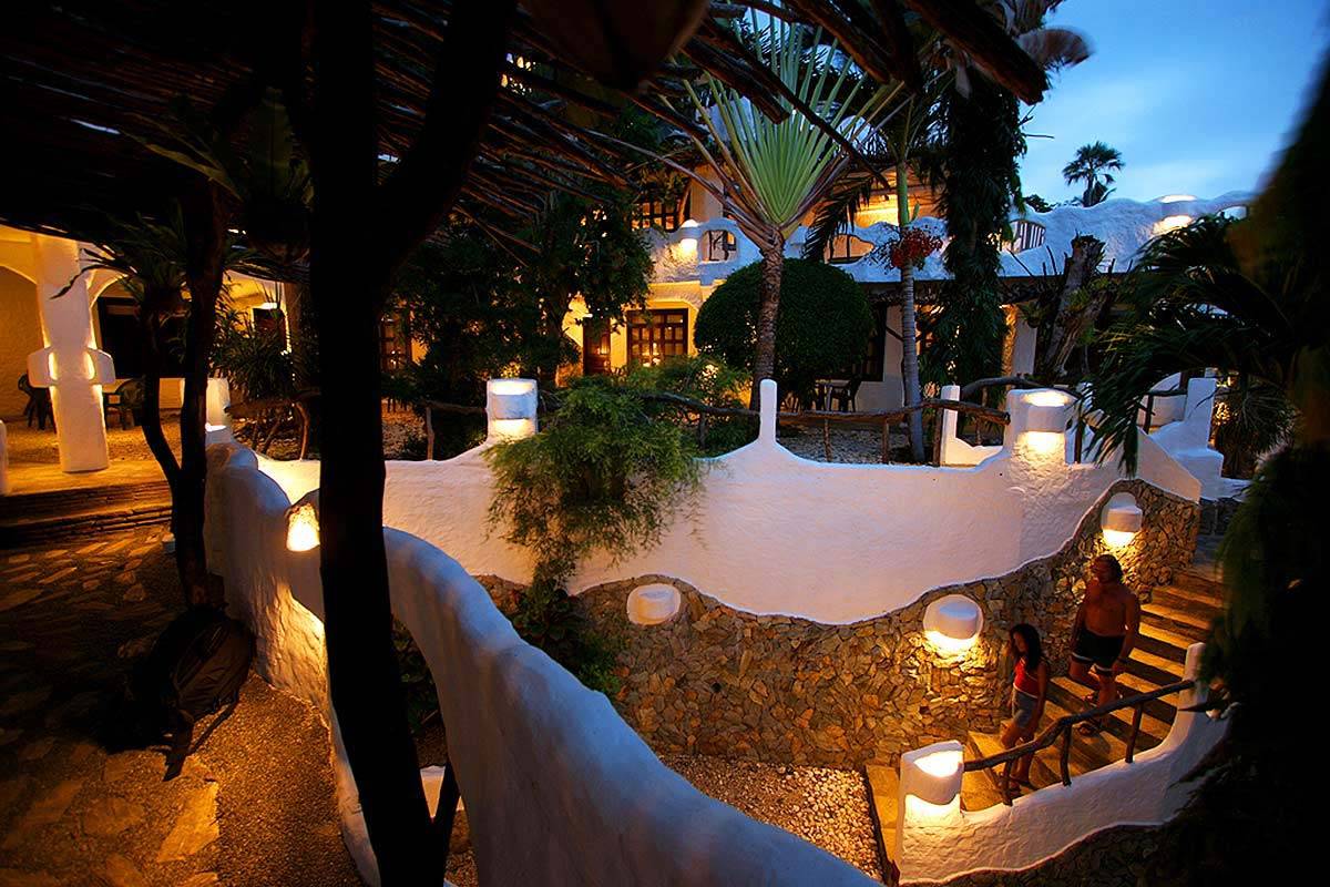 ATLANTIS-DIVE-RESORT-