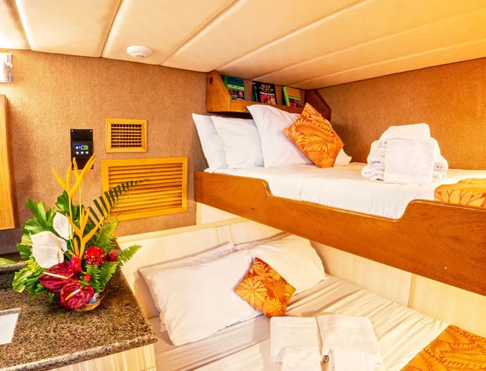 AZ-14_Deluxe_Cabin-700x535