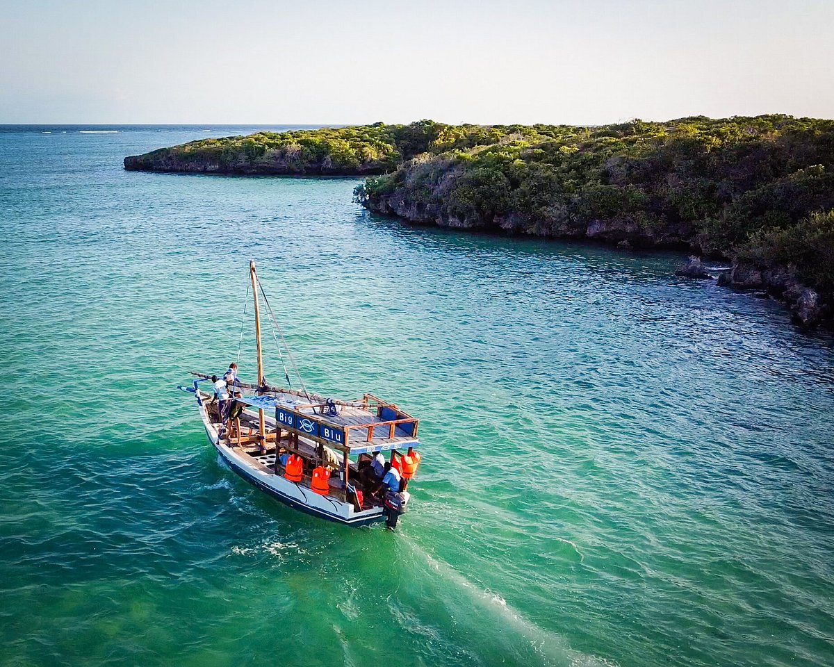 big-blu-dive-centre-underwater