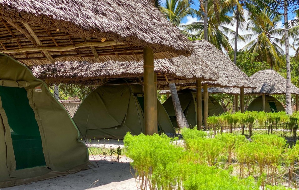 Butiama-Marine-Tent-3