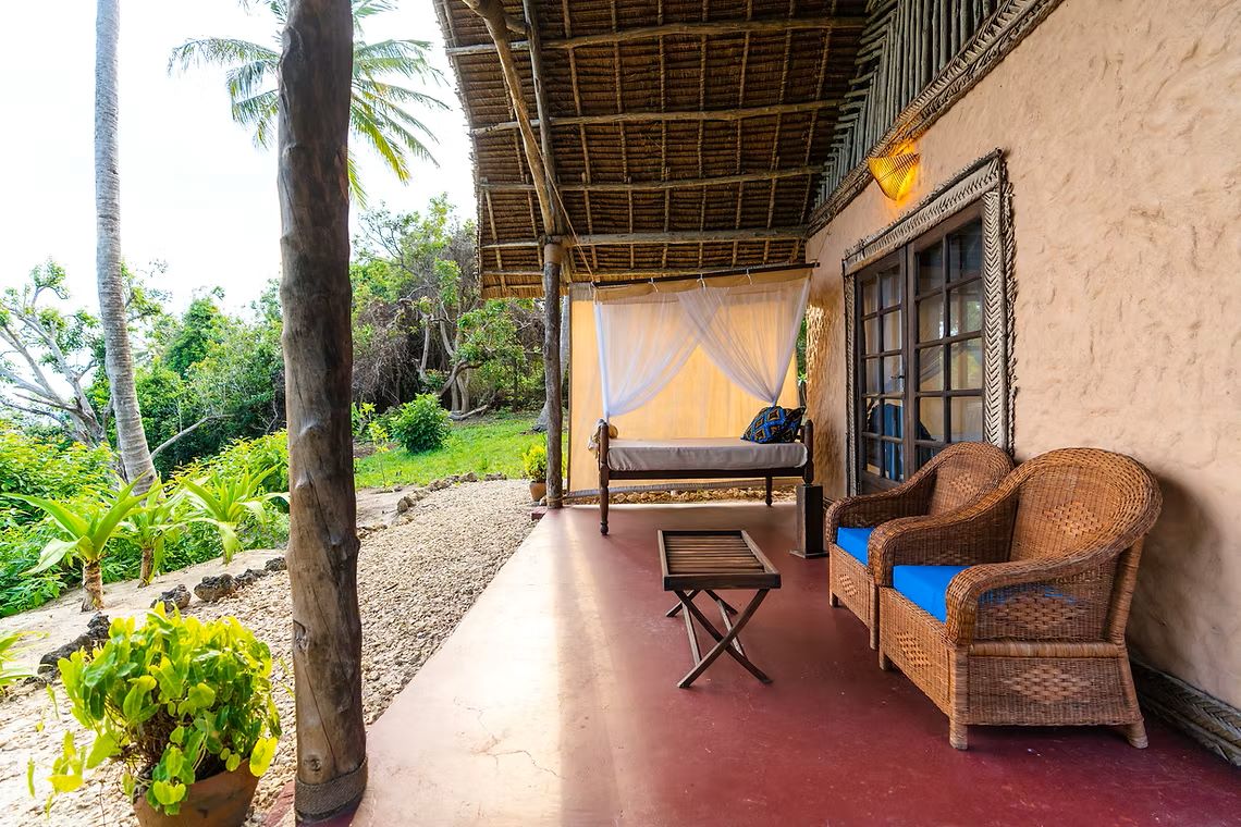 c74638_44d853c4dbe94f71a3a1d83928b0b69a_mv2