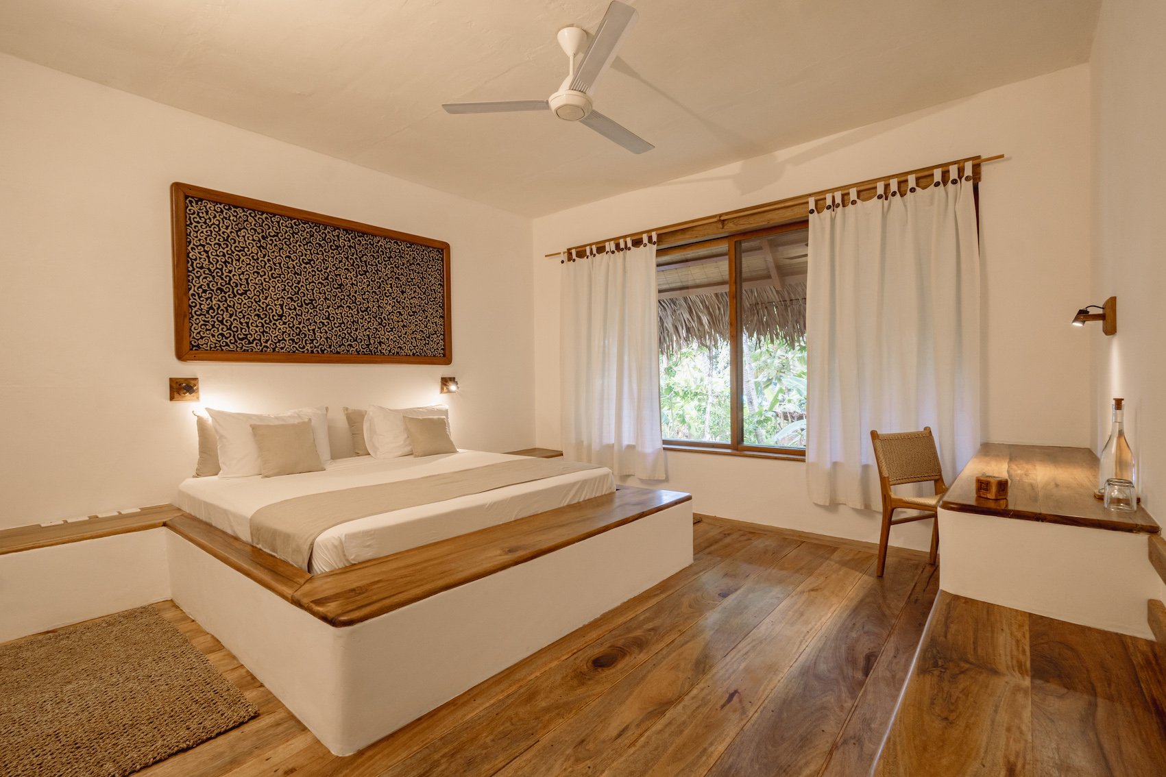 Coral_Eye_Superior_Room__1_