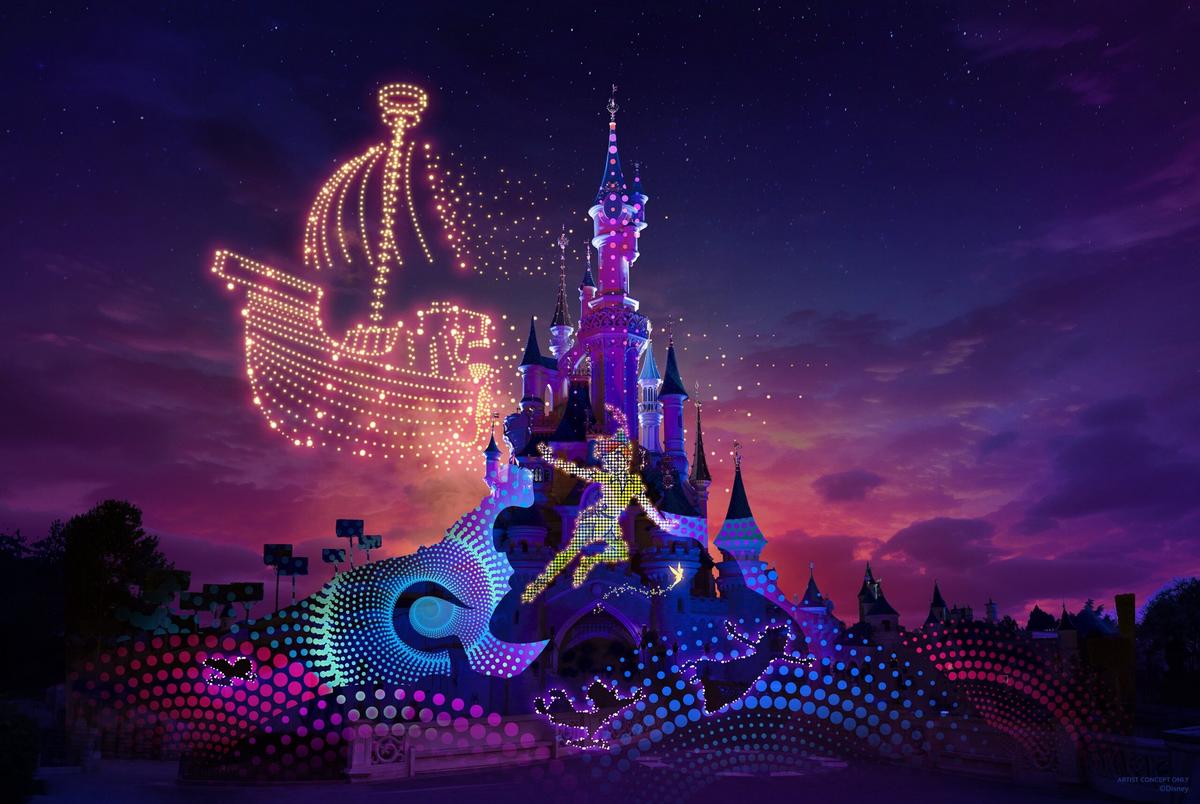disneyland-paris-disney-electrical-sky-parade-2024