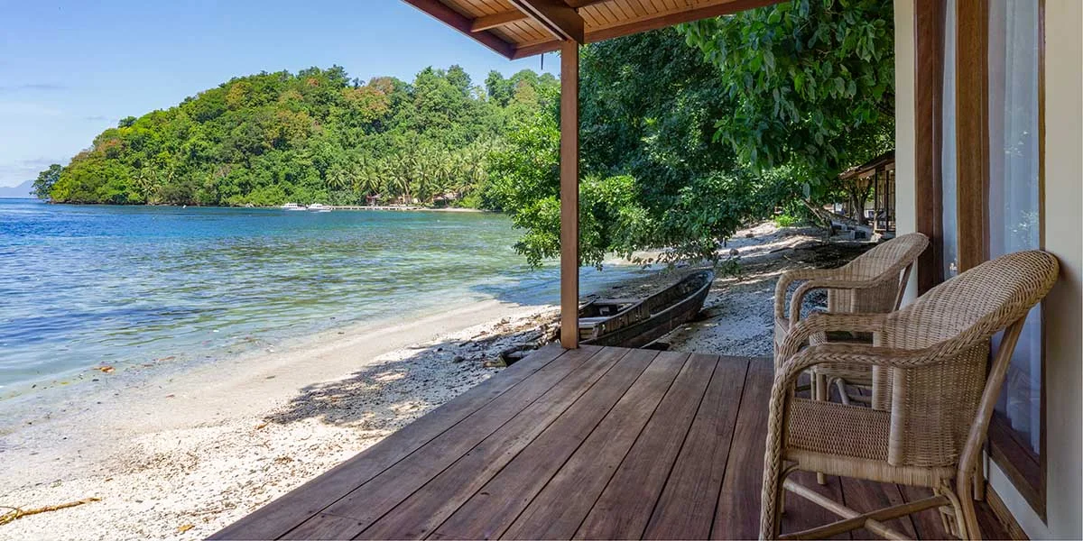 divers-lodge-terrace-web_jpg