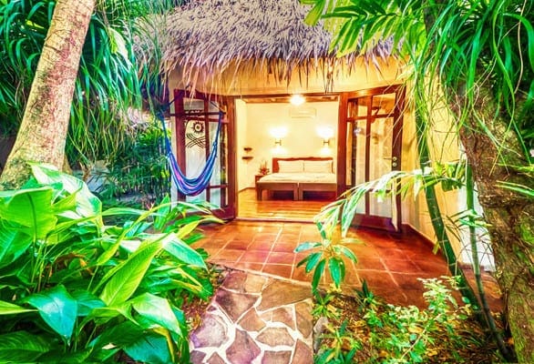 DMGT-1_Deluxe-Room-586x400