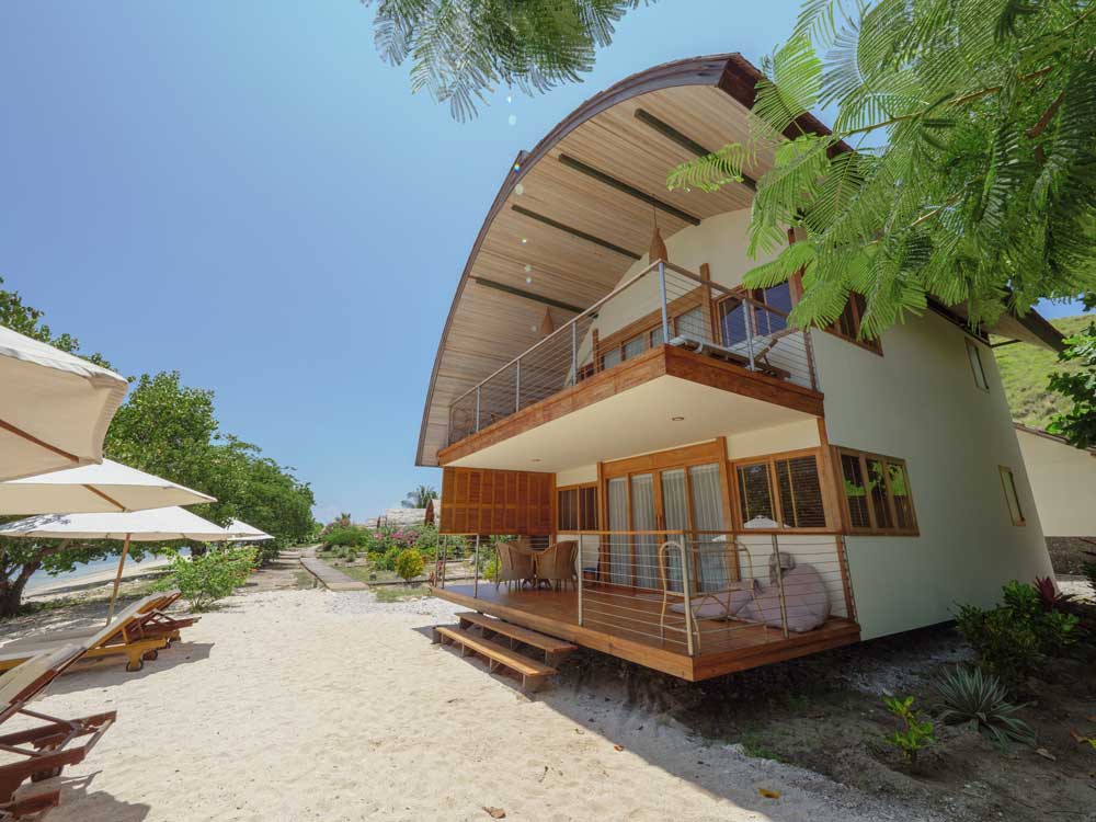 komodo-resort-grand-beach-5