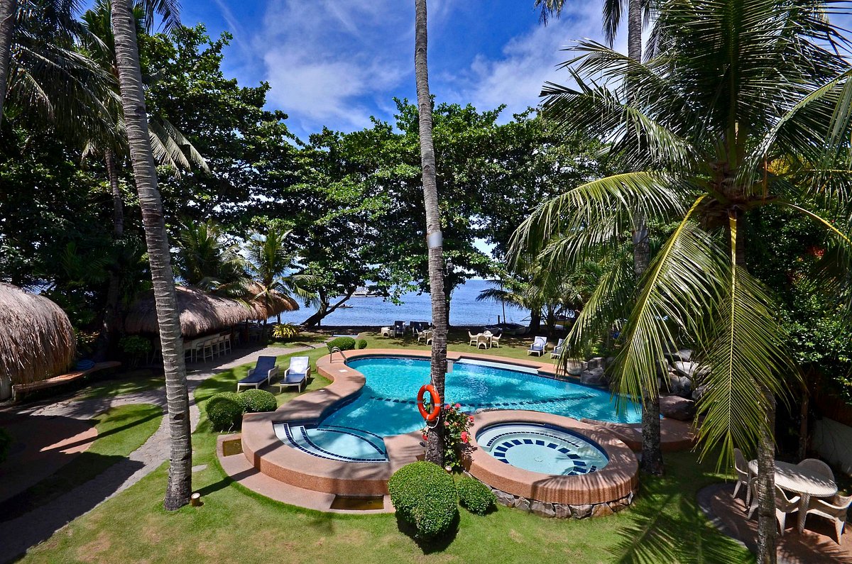 mike-s-dauin-beach-resort