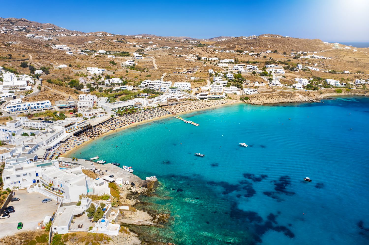 paradise-beach-club-spiaggia-piu-bella-di-mykonos