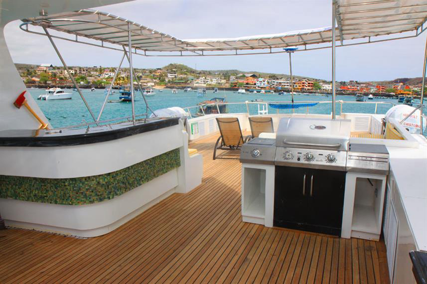 sundeck-bbq-humboldt-explorer-galapagos-explorer-ventures-liveaboard-divingw857h570crwidth857crheight570