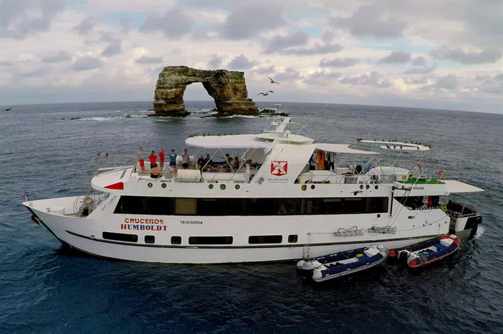 vessel-port-darwins-arch-close-humboldt-explorer-galapagos-explorer-ventures-liveaboard-divingw857h570crwidth857crheight570